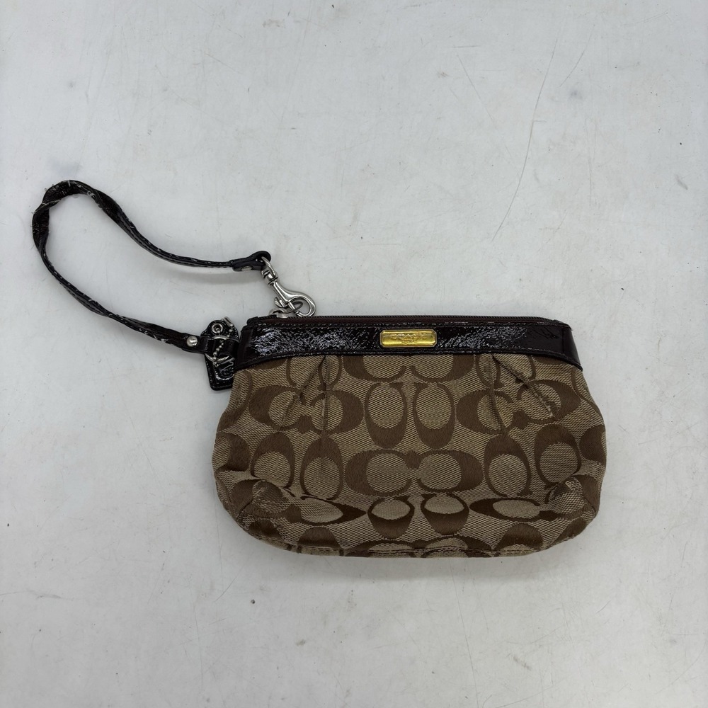 COACH Wristlet Pleated Med Wristlet Brown Signature Jacquard /Patent Leather